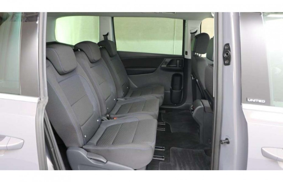 Volkswagen Sharan 2,0 TDI United 7-Sitze Pano Klima AHK PDC