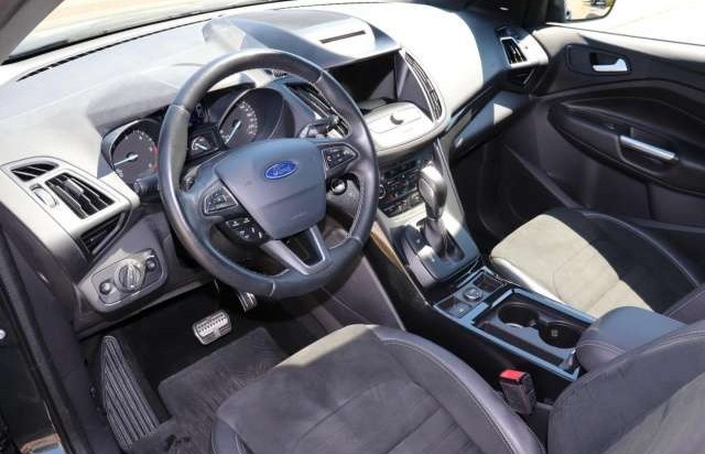 Ford Kuga 2.0 TDCi 4x4 ST-Line Navi ACC GlasD.Kamera