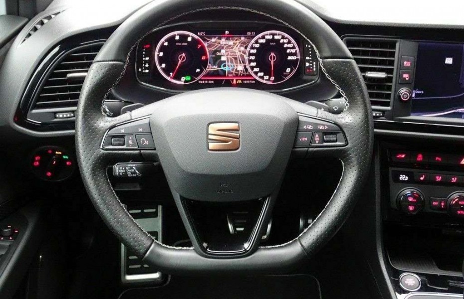 SEAT Leon ST 2.0 TSI 4Drive OPF DSG Cupra Navi Pano