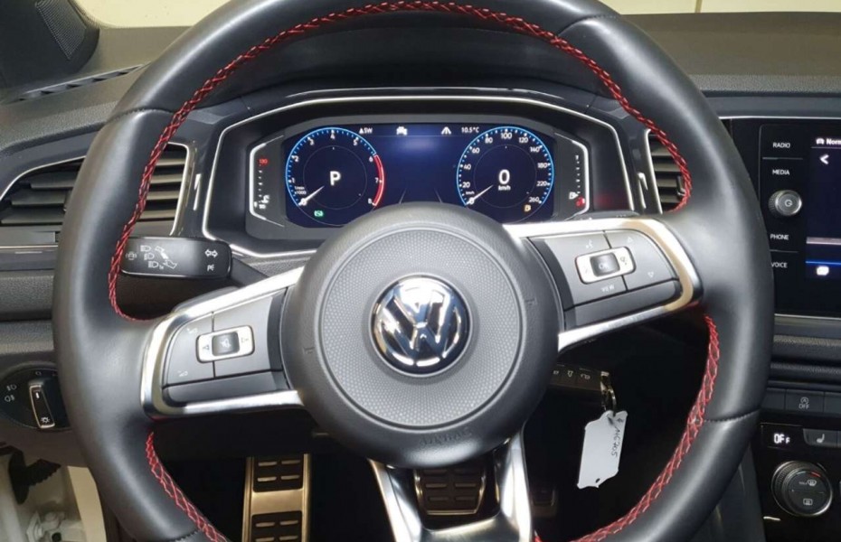 Volkswagen T-Roc 2.0 TSI 4MOTION DSG Sport Navi LED PDC 5JG