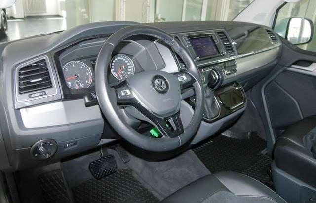 Volkswagen Multivan Comfortline 2.0 TDI DSG Navi AHK