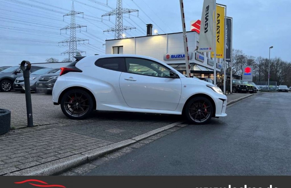 Toyota Yaris GR 1.6 Turbo  SITZ UND LENKRADHEIZUNG ALCANTARA