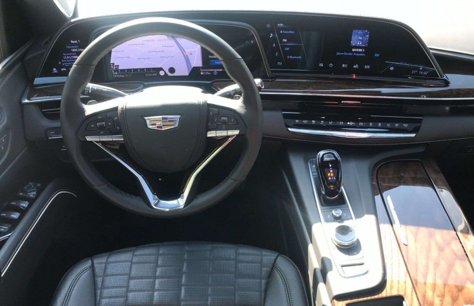 Cadillac Escalade Sport Platinum 6.2 V8  4x4