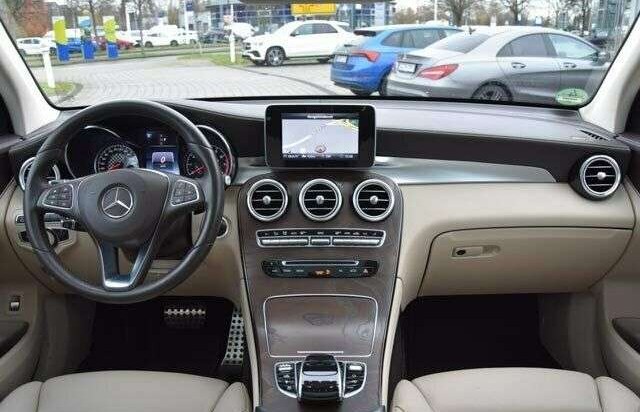 Mercedes-Benz GLC 43 AMG 4M Pano Navi LED ParkPilot Vzduch