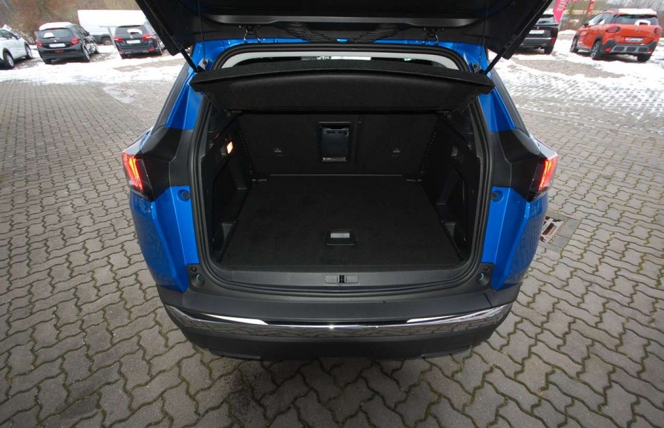 Peugeot 3008 Allure PureTech 130 - NEUES MODELL - LED -