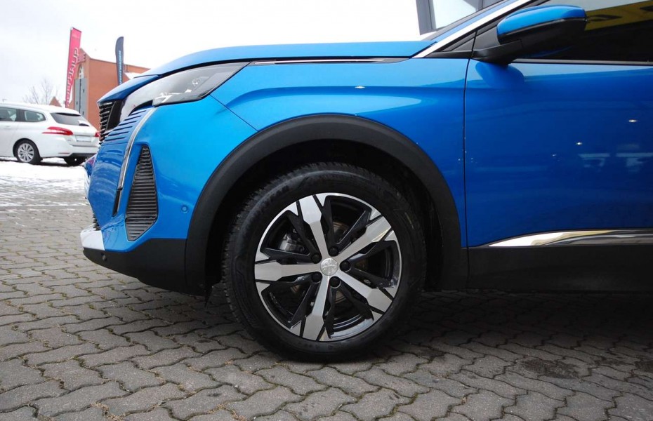 Peugeot 3008 Allure PureTech 130 - NEUES MODELL - LED -