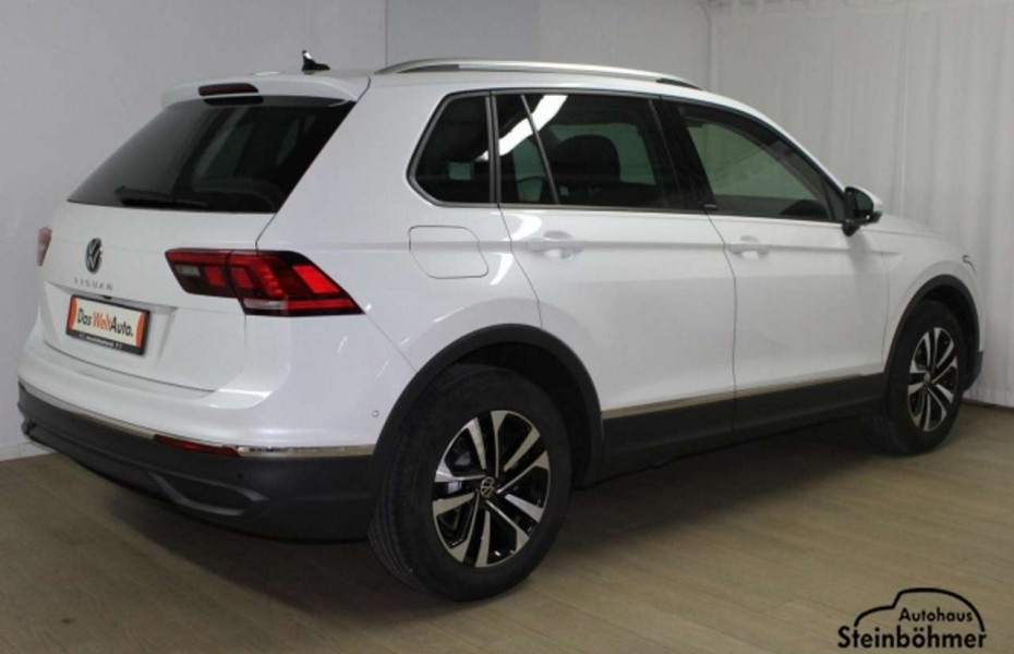 Volkswagen Tiguan United 1,5TSI DSG AHK Pano Navi LED Klima