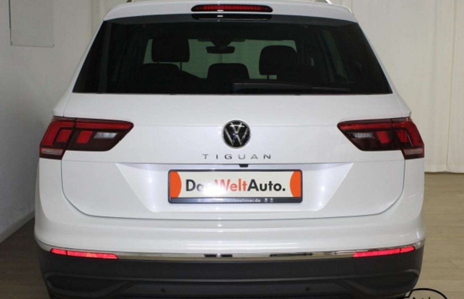 Volkswagen Tiguan United 1,5TSI DSG AHK Pano Navi LED Klima