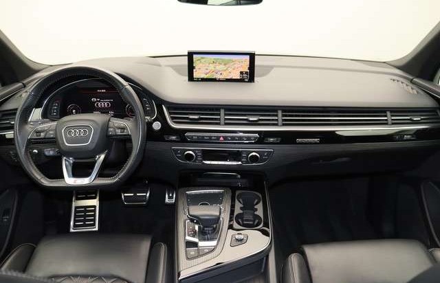 Audi Q7 50 TDI quattro S line Navi LED