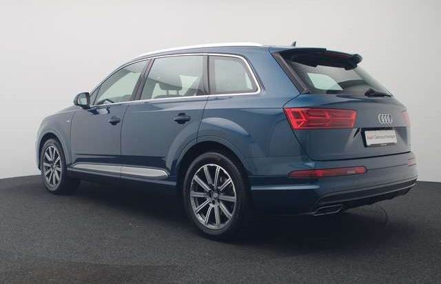 Audi Q7 50 TDI quattro S line Navi LED