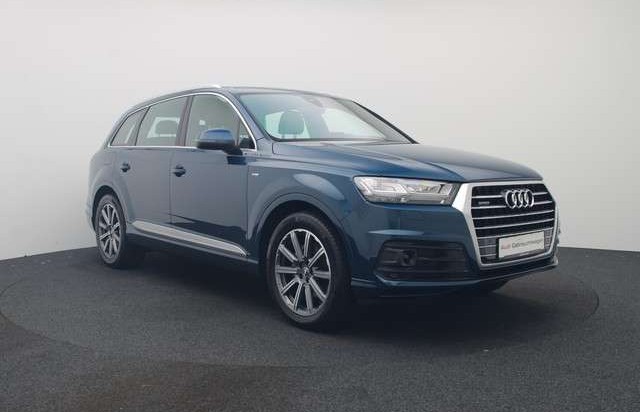 Audi Q7 50 TDI quattro S line Navi LED