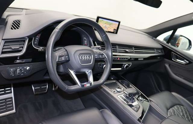 Audi Q7 50 TDI quattro S line Navi LED