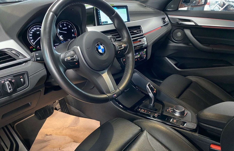 BMW X2 xDrive 20d M-Sport 19 HUD LED ParkPilot Apple