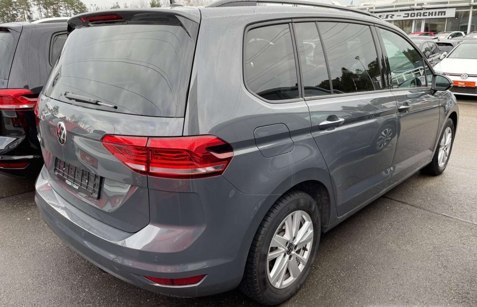 Volkswagen Touran 1.5 TSI Comfortline Pano LED Navi 7 míst Taž