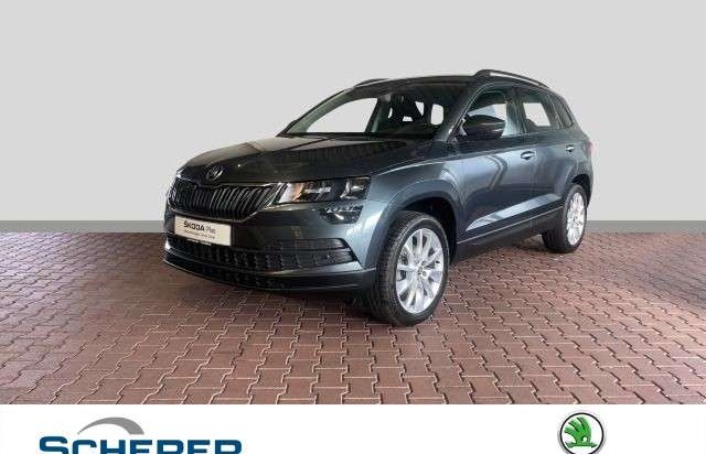 Škoda Karoq 1,5 TSI Style AHK, LRHZ, LANE, SHZ, GRA