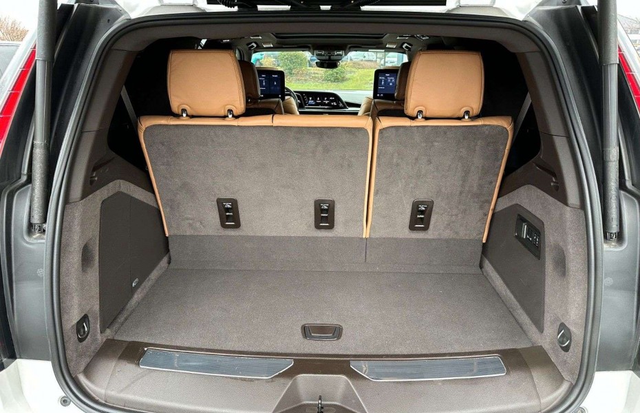 Cadillac Escalade 6.2 V8 Premium Luxury Night Vision