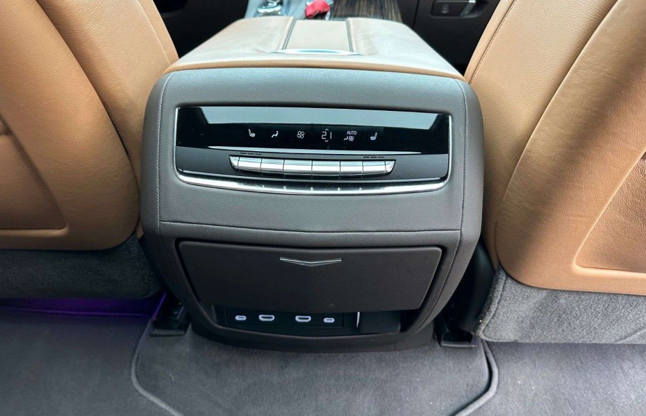 Cadillac Escalade 6.2 V8 Premium Luxury Night Vision