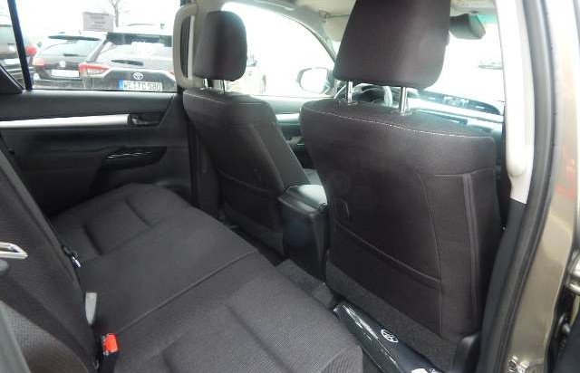 Toyota Hilux 4x4 Double Cab Autm. Comfort KLIMA NAVI