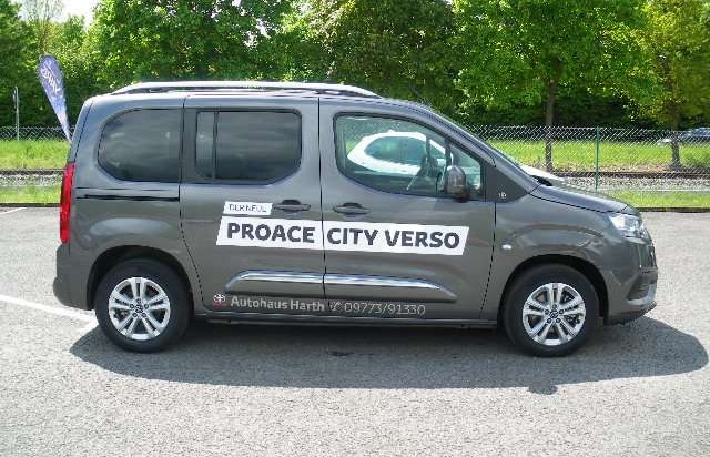 Toyota ProAce City Verso 1.2 Turbo L1 Team Deutschland