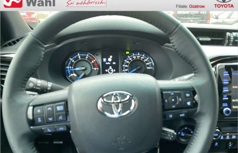 Toyota Hilux 2.8 D4-D 4x4 Double Cab Invincible 12 Monate ab Be