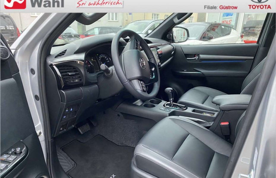 Toyota Hilux 2.8 D4-D 4x4 Double Cab Invincible 12 Monate ab Be