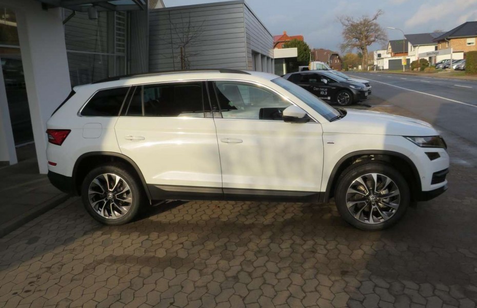 Škoda Kodiaq Sondermodell DRIVE 2.0TDI DSG AHK Navi