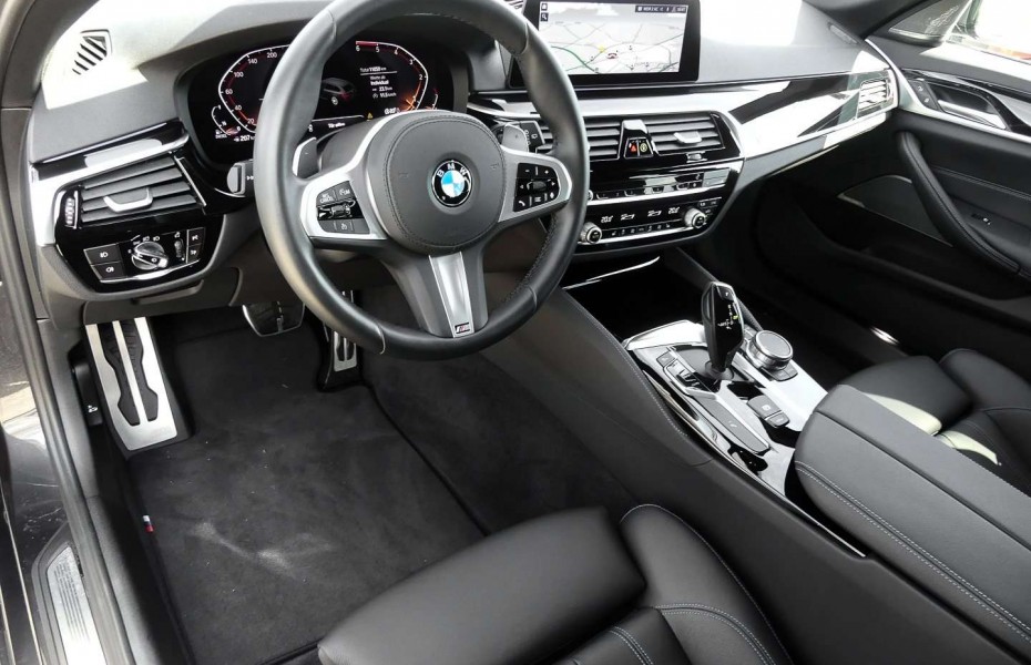 BMW Řada 5 d M SPORTPAKET+PANORAMA+NAVI+H&K SOUNDSYSTEM+PDC+S