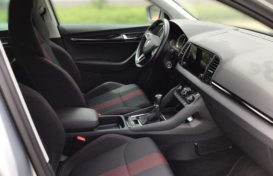 Škoda Karoq 1.5 TSI Style AHK Navi Keyless Entry