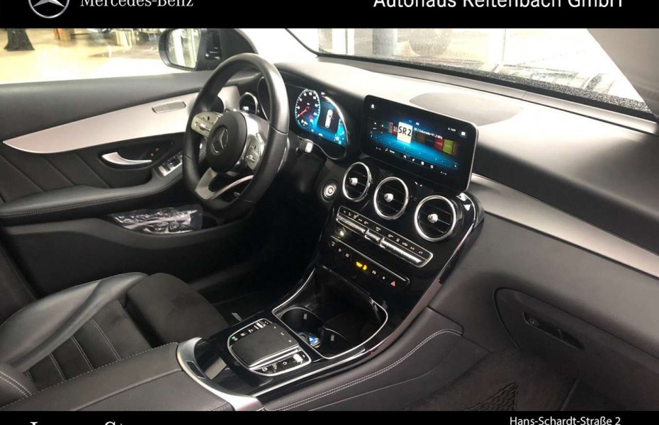 Mercedes-Benz GLC 220 GLC220d 4M AMG+STHZG+AHK+PANO AMBIEN+EASYPAC+LED