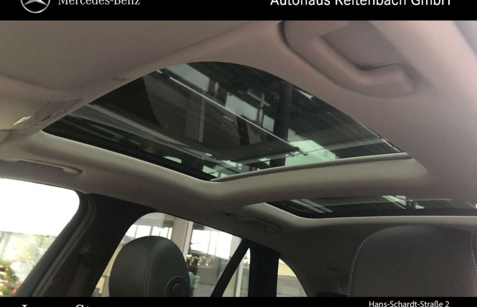 Mercedes-Benz GLC 220 GLC220d 4M AMG+STHZG+AHK+PANO AMBIEN+EASYPAC+LED