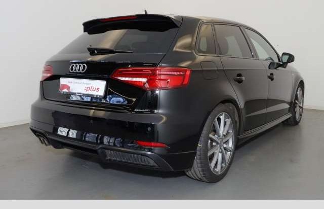 Audi A3 Sportback 35 TFSI CoD  Black Edition S-Line LED