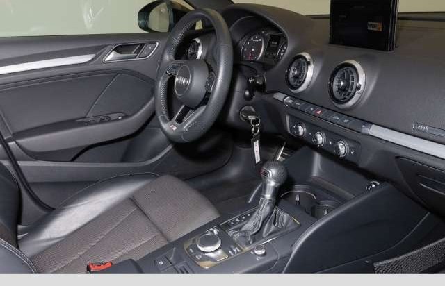 Audi A3 Sportback 35 TFSI CoD  Black Edition S-Line LED