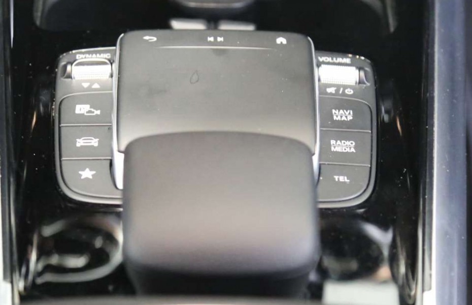 Mercedes-Benz GLA 200d AMG*Kamera*Parkassist*LED-Licht+++++++