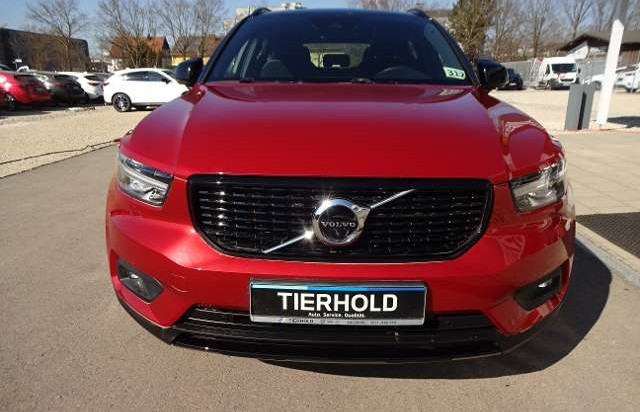 Volvo XC40 T5 R Design AWD AHK Panorama ACC