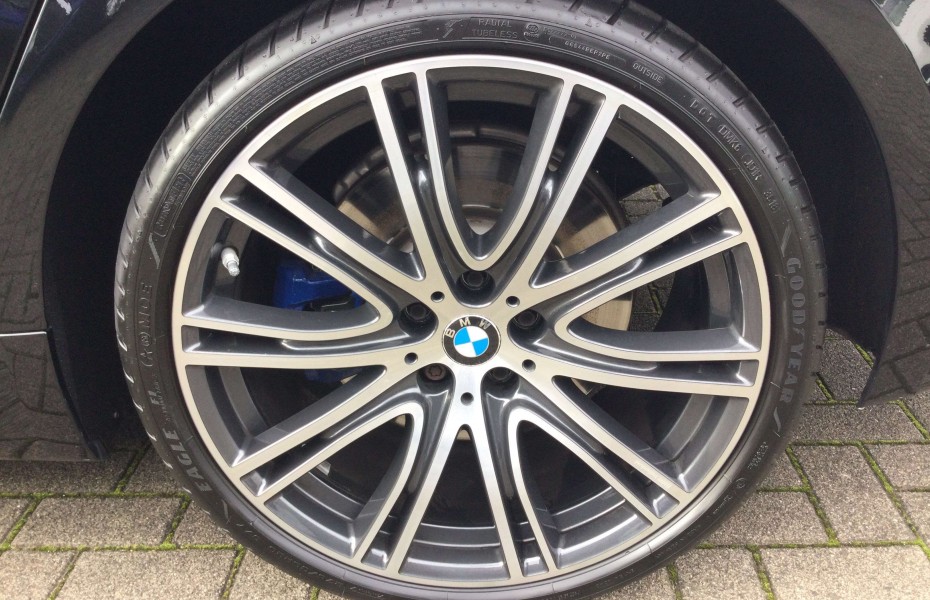BMW Řada 5 i xDrive Touring M Sportpaket Head-Up DAB