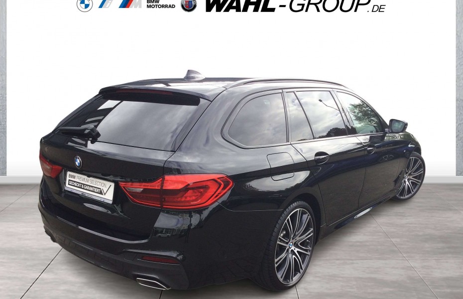 BMW Řada 5 i xDrive Touring M Sportpaket Head-Up DAB