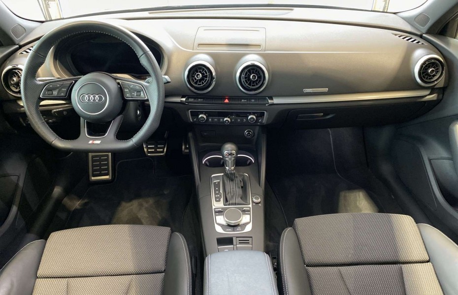 Audi A3 1.5 TFSI S-trc S-line Navi LED AHK