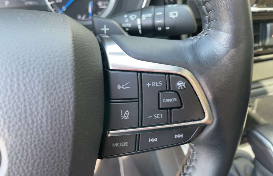 Toyota Highlander 2.5 Hybrid Executive ACC AHK Pano