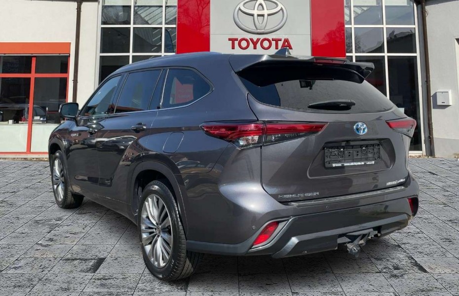 Toyota Highlander 2.5 Hybrid Executive ACC AHK Pano