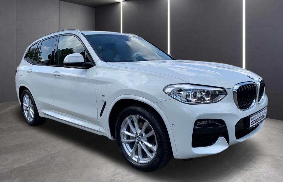 BMW X3 xDrive20i  M SPORTPAKET+ANH.KUPPLUNG+HEAD UP+PANOR