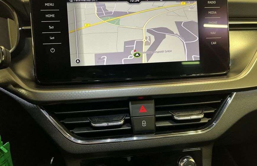 Škoda Kamiq 1.0 TSI Clever Navi Tažné LED Apple Kam 