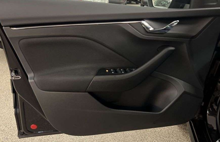 Škoda Kamiq 1.0 TSI Clever Navi Tažné LED Apple Kam 