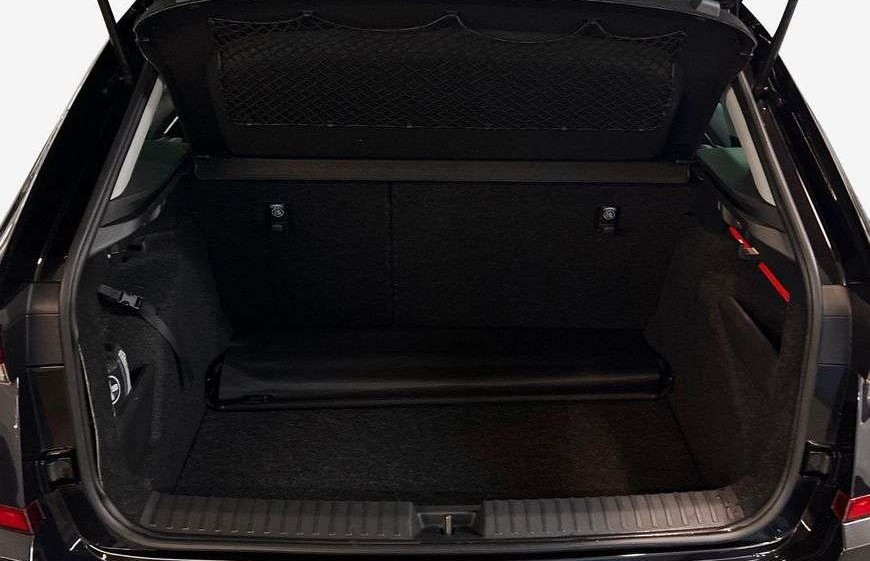 Škoda Kamiq 1.0 TSI Clever Navi Tažné LED Apple Kam 