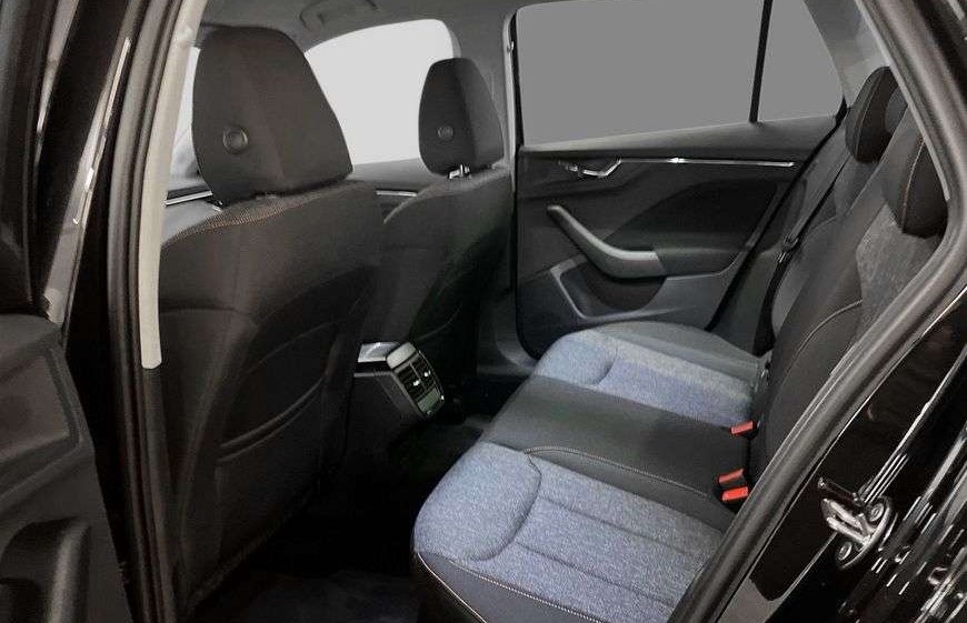 Škoda Kamiq 1.0 TSI Clever Navi Tažné LED Apple Kam 