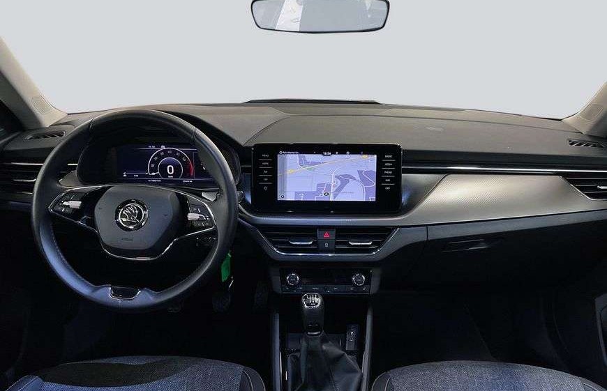 Škoda Kamiq 1.0 TSI Clever Navi Tažné LED Apple Kam 