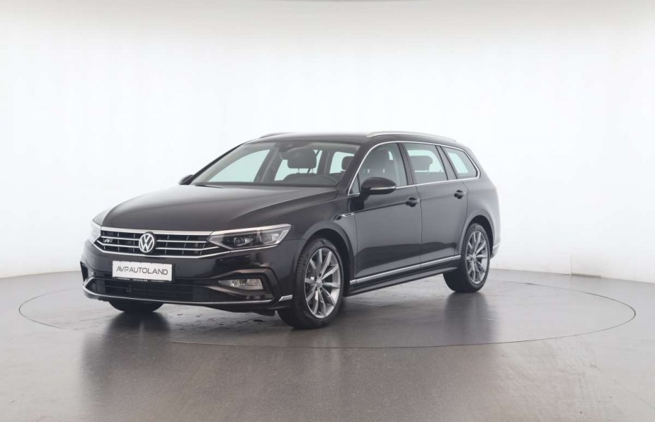 Volkswagen Passat 1.5 TSI DSG Elegance R-LINE | LED