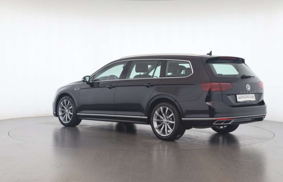 Volkswagen Passat 1.5 TSI DSG Elegance R-LINE | LED