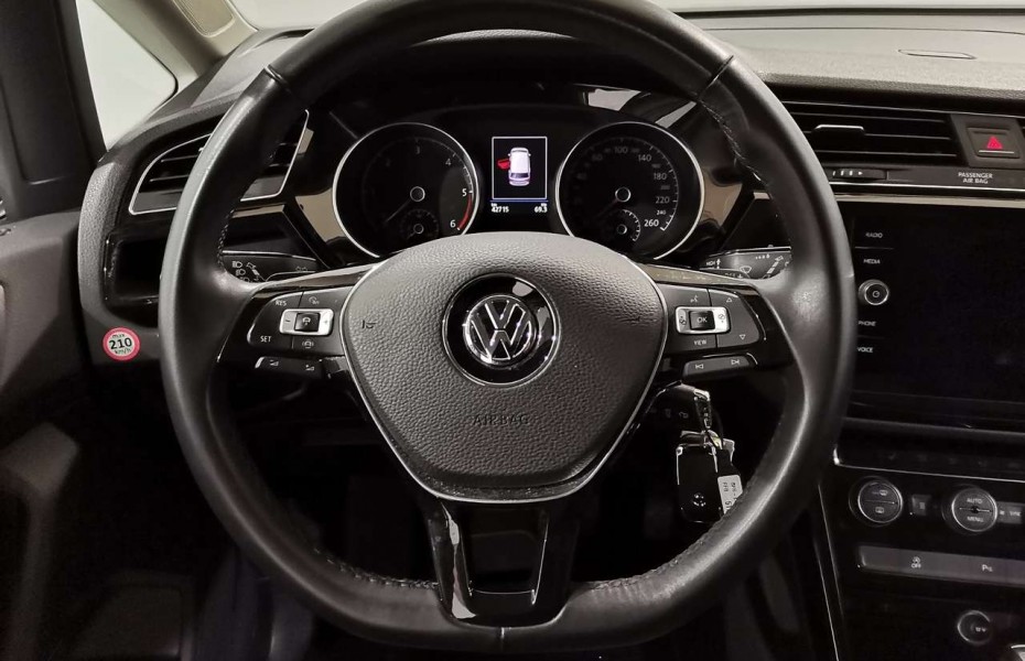 Volkswagen Touran 2.0 TDI DSG Highline LED|Navi|ACC|Standhzg.