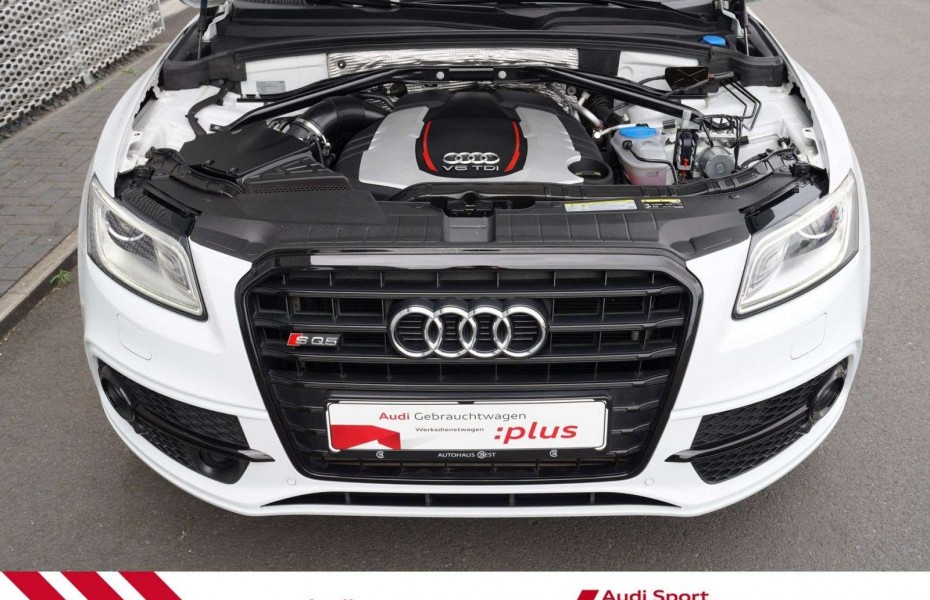 Audi SQ5 3.0 TDI plus quattro XENON+*ACC*AHK*PANO*STH