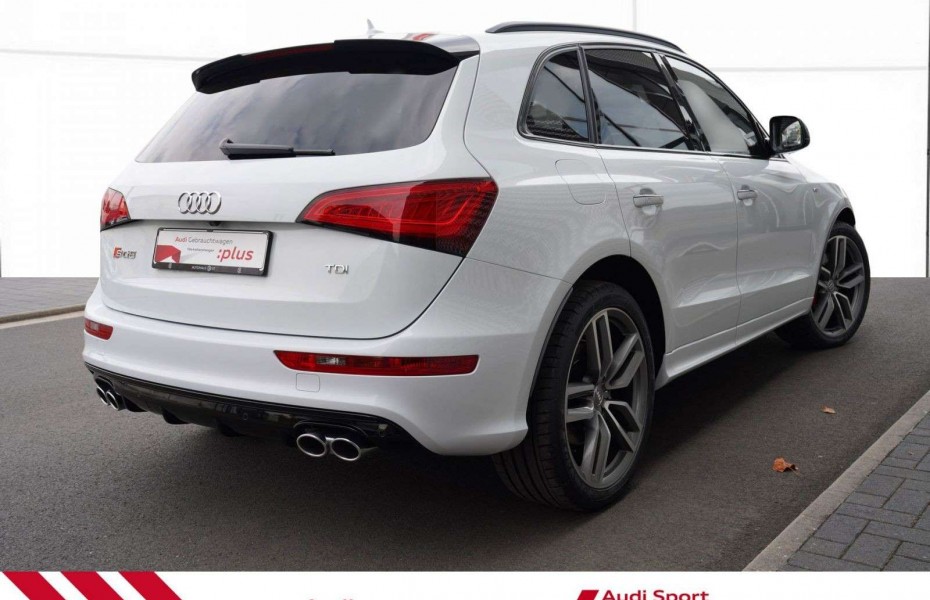 Audi SQ5 3.0 TDI plus quattro XENON+*ACC*AHK*PANO*STH